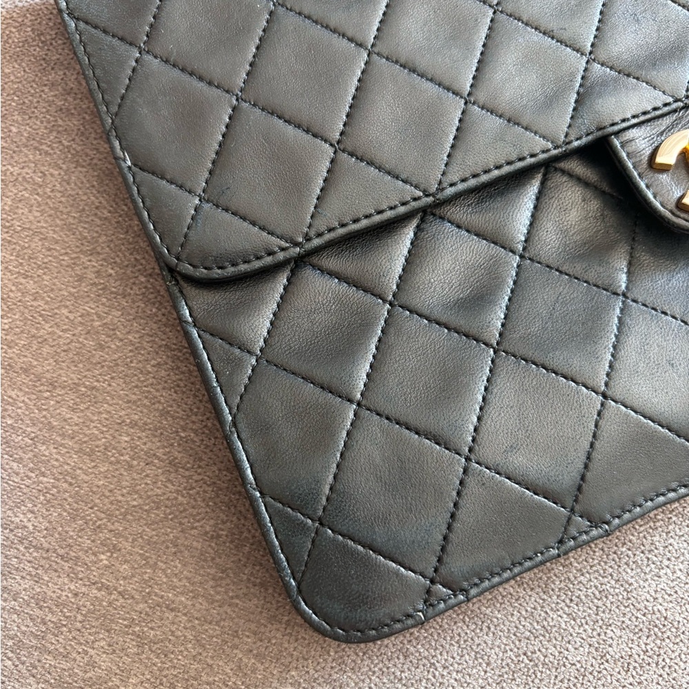 Authentic CHANEL black lambskin gold hardware quilted bag - Picture 14 of 16